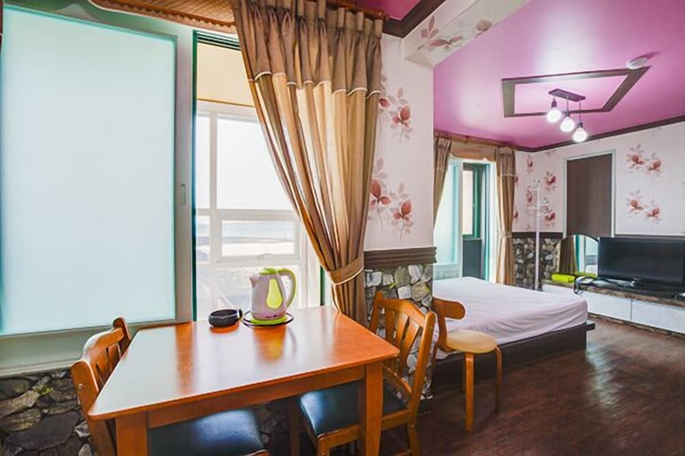 jeju green beach pension