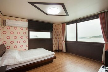 jeju green beach pension