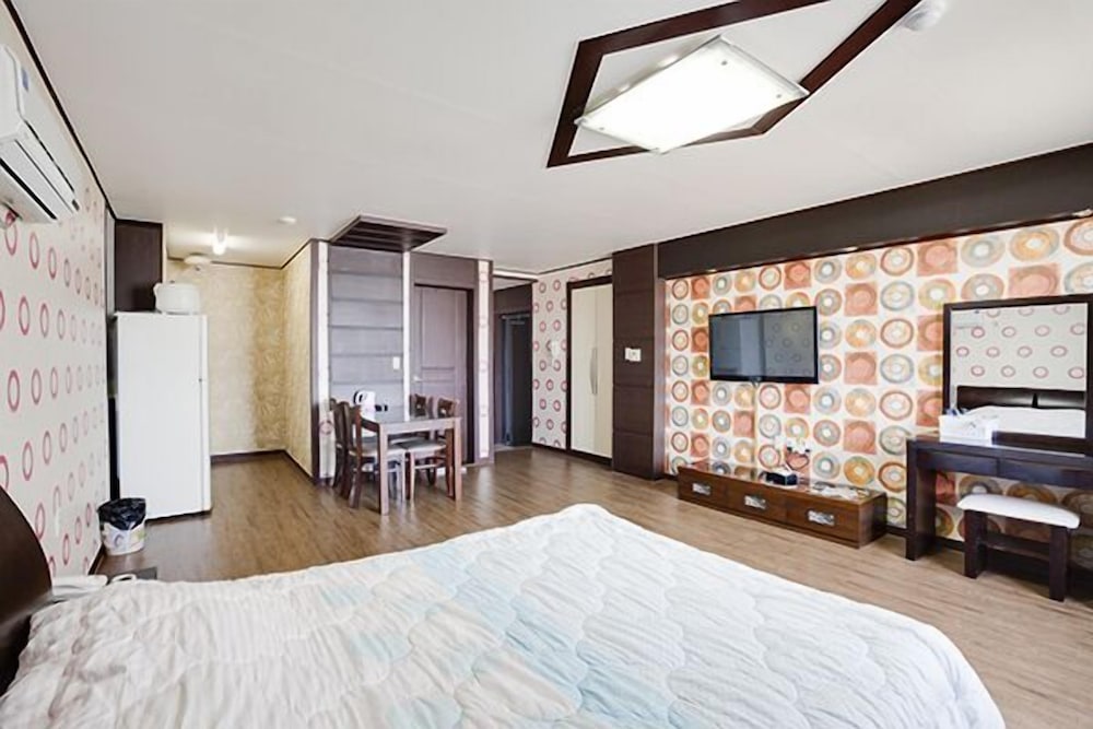 jeju green beach pension