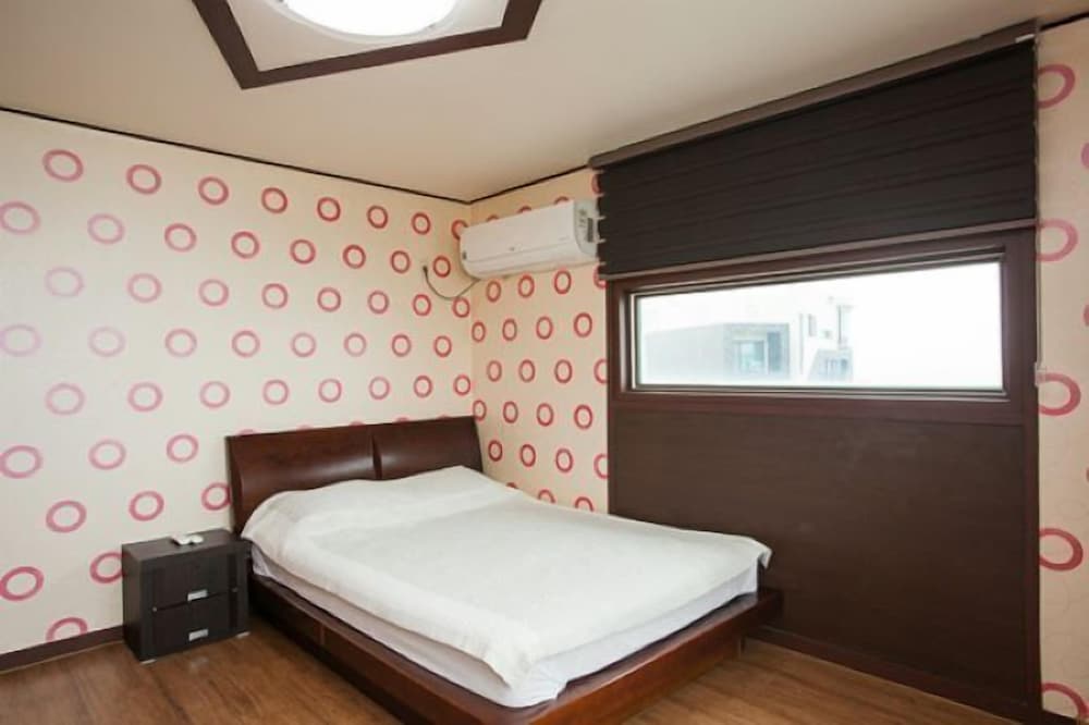 jeju green beach pension