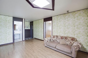 Jeju Green Beach Pension,92, Geumneung-Gil, Hallim-Eup,3 star