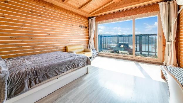 yeosu greenhouse pension