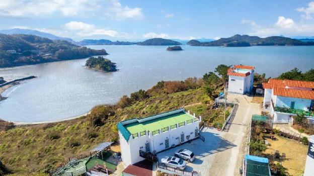 yeosu greenhouse pension