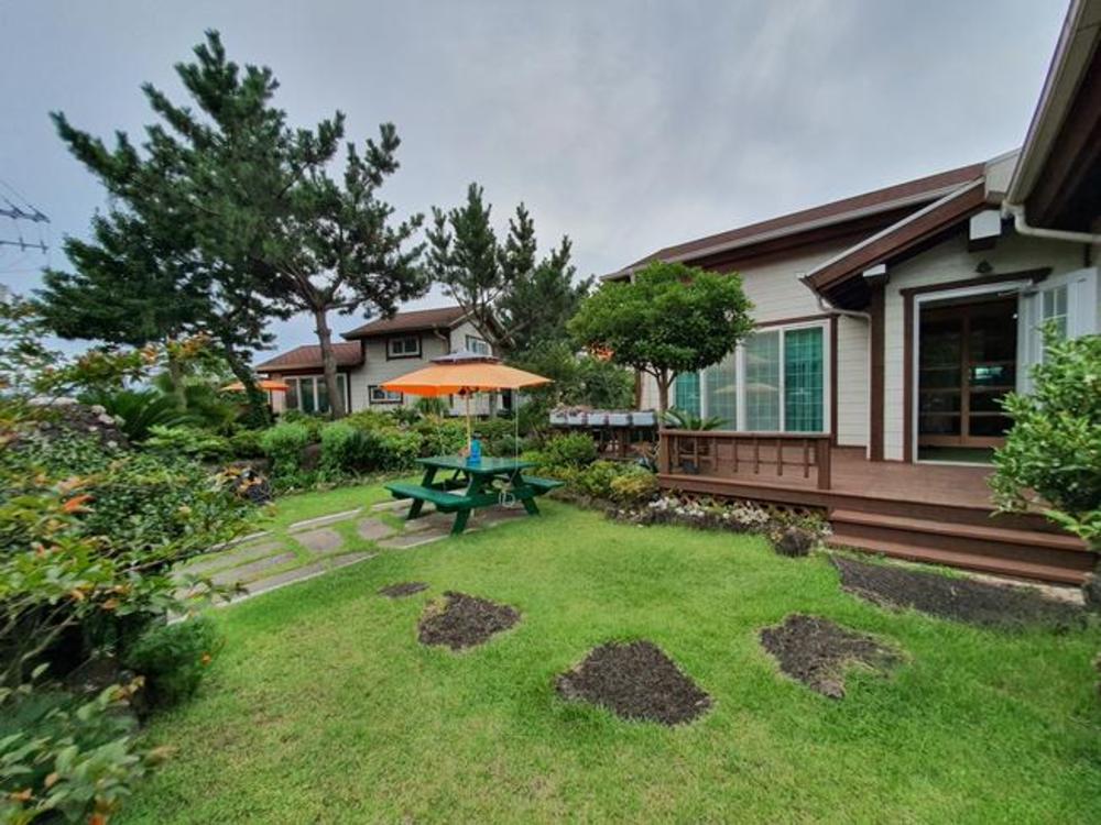 jeju evergreen house pension