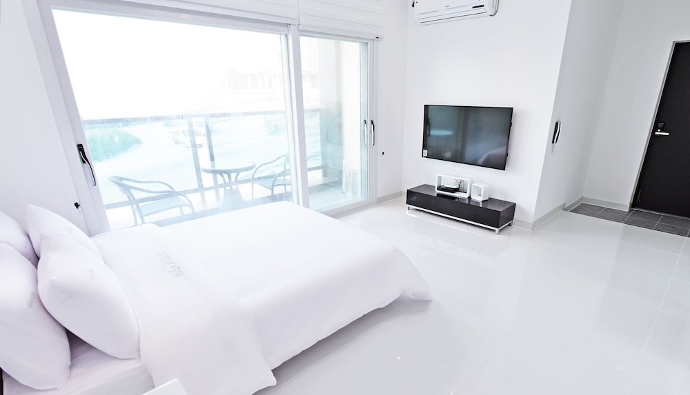 Glories Pension,Byeonsan>>Buan,4 star