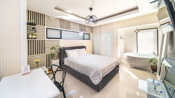 gyeongju 20th street spa pension