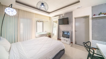 gyeongju 20th street spa pension