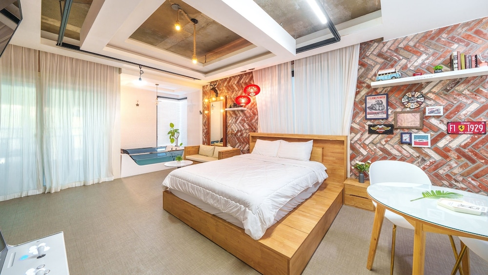 gyeongju 20th street spa pension