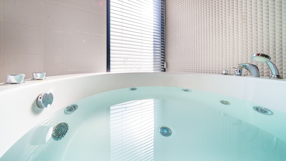 gyeongju 20th street spa pension