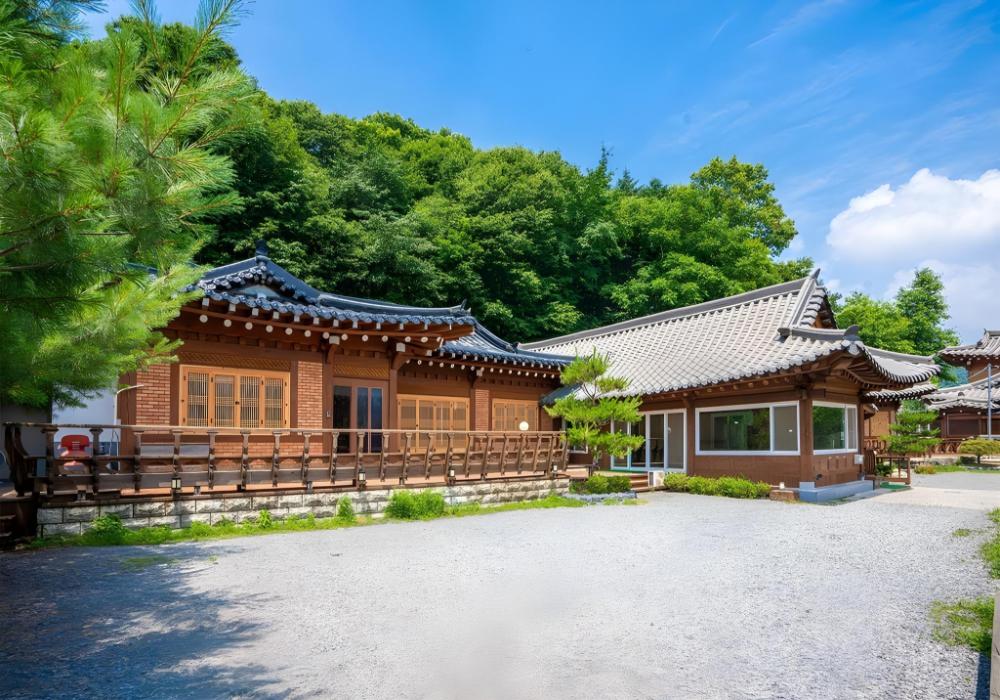 yong yejik hanok pension