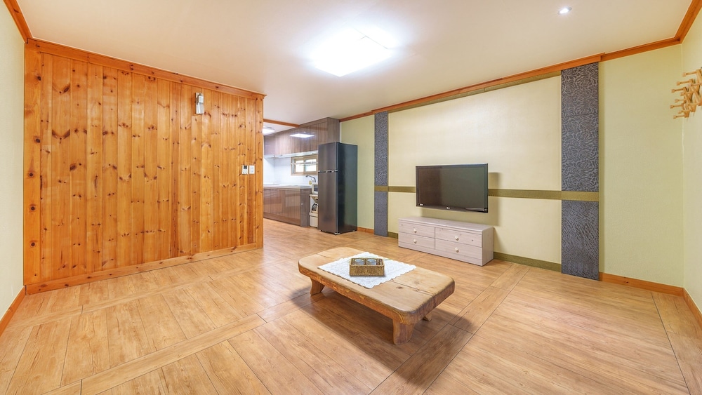 gyeongju beach castle pension