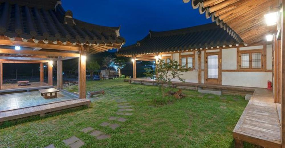 gyeongju hanok pentown