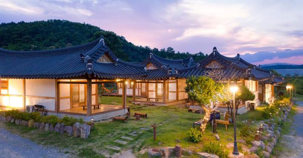 gyeongju hanok pentown