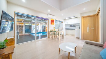 gyepngju camino pool villa