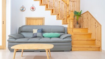 gyepngju camino pool villa