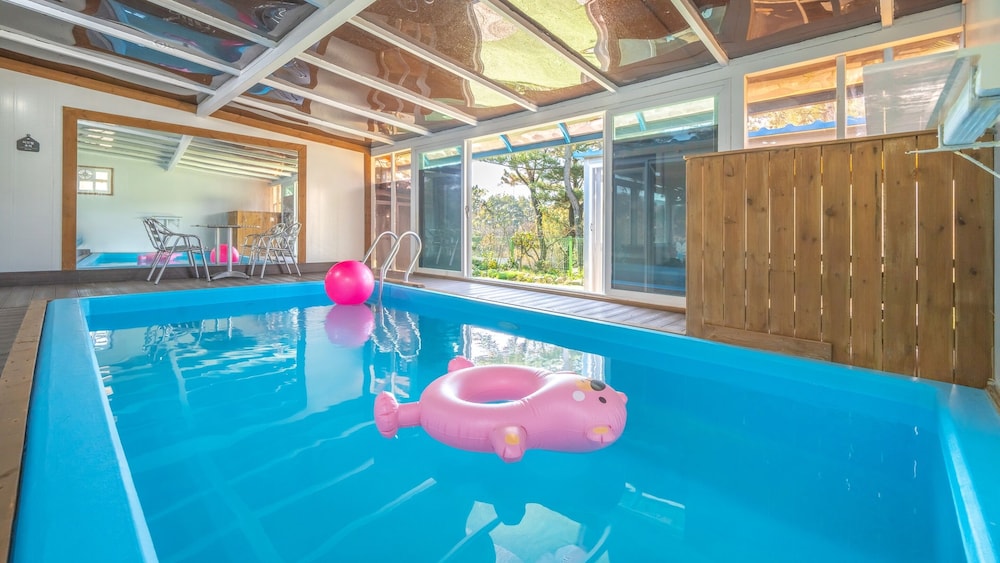 gyepngju camino pool villa