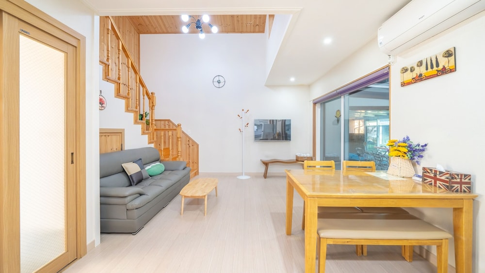 gyepngju camino pool villa