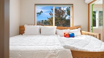 gyepngju camino pool villa