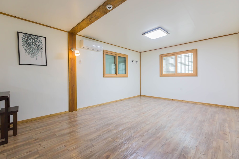 gyeongju west namsan hanok pension