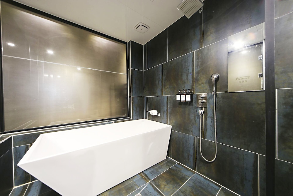 masan almond hotel