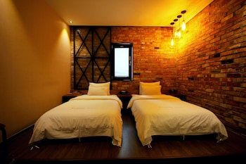 masan almond hotel