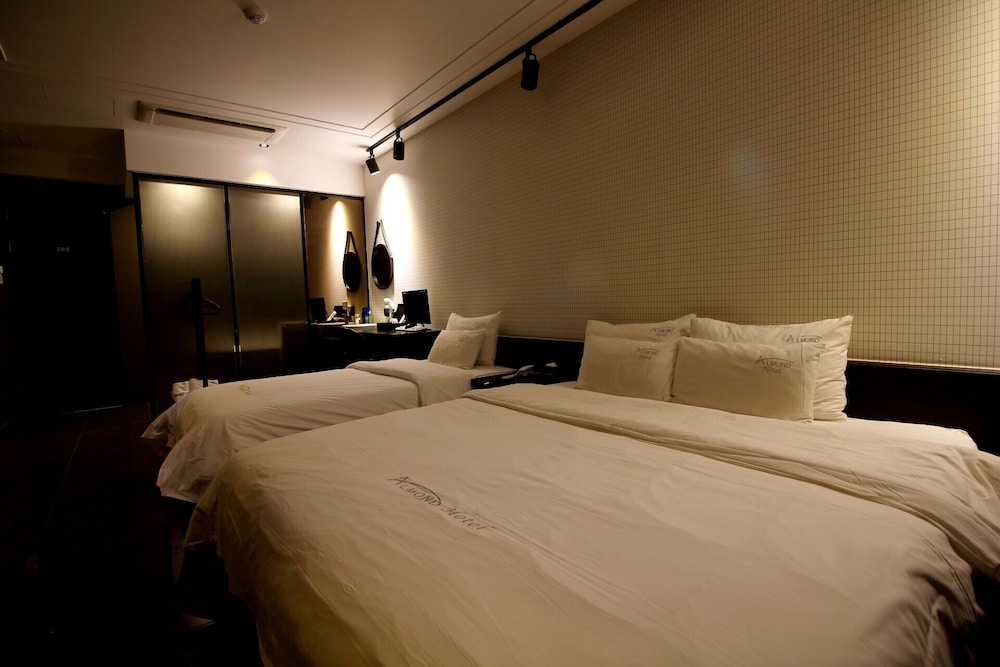 masan almond hotel