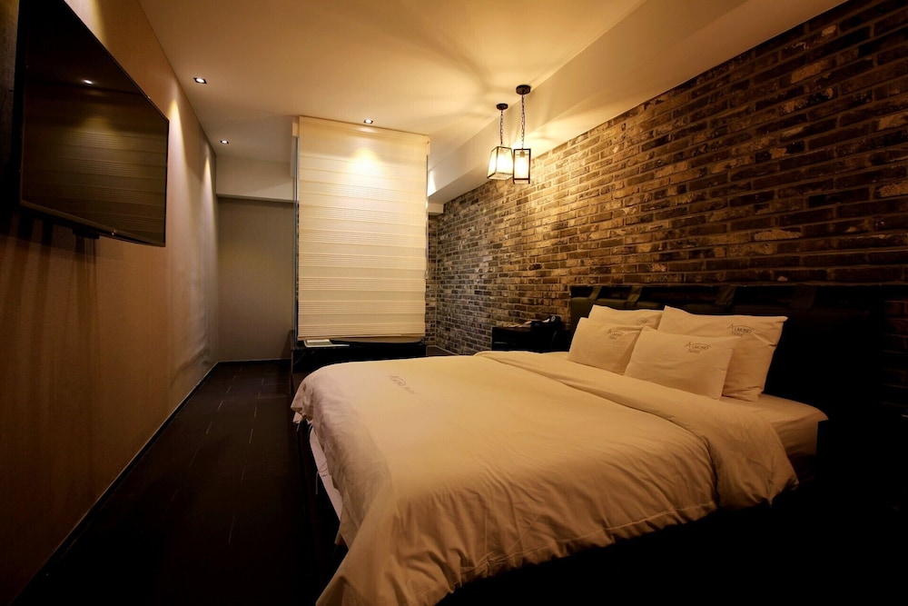 masan almond hotel