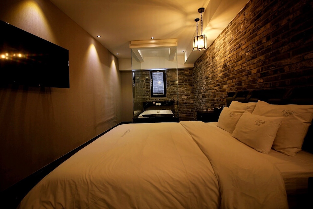 masan almond hotel