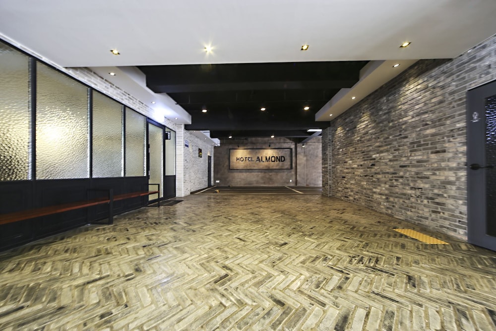 masan almond hotel