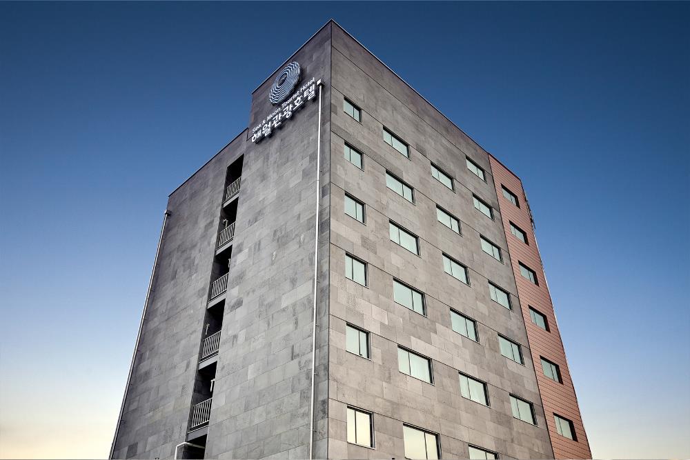 sea and moon tourist hotel