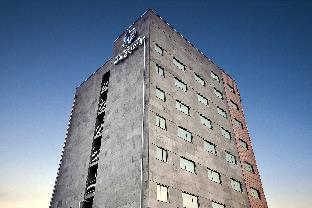 sea and moon tourist hotel