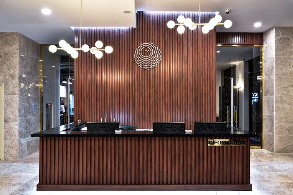 sea and moon tourist hotel