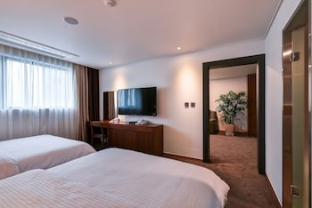 sea and moon tourist hotel