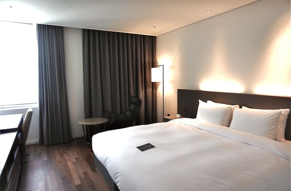 sky view hotel