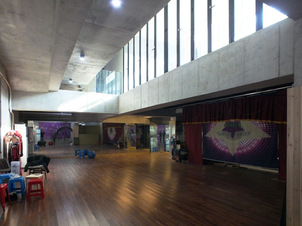 ariene guesthouse hostel