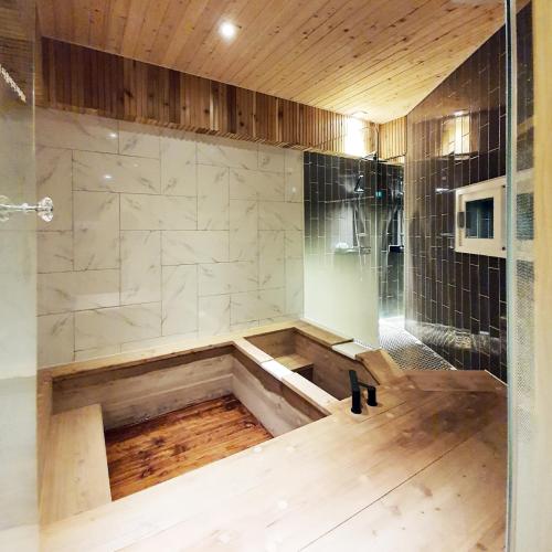 ariene guesthouse hostel