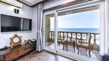 gangneung pension sea and pet friendly