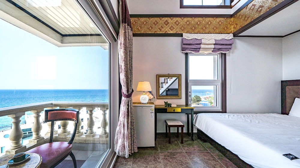 gangneung pension sea and pet friendly