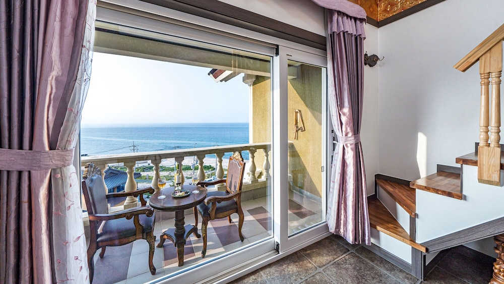 gangneung pension sea and pet friendly