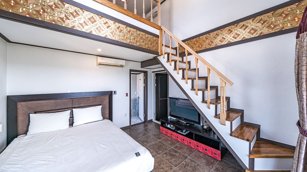 gangneung pension sea and pet friendly