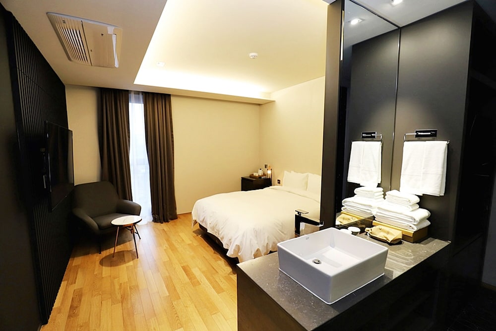 gangneung grey hotel