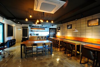 hannah guest house hostel