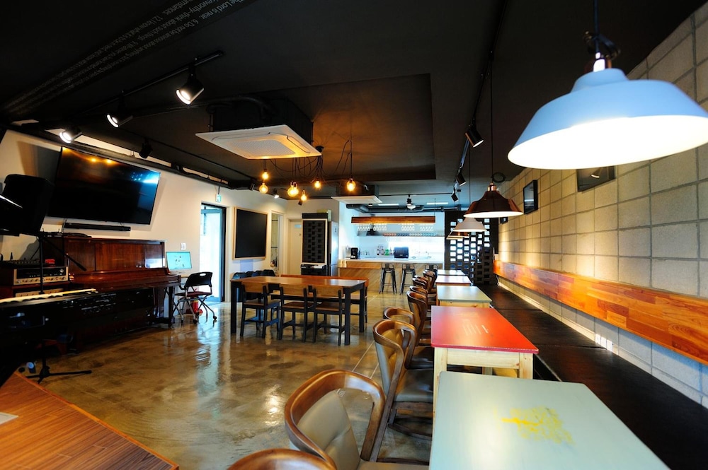 hannah guest house hostel