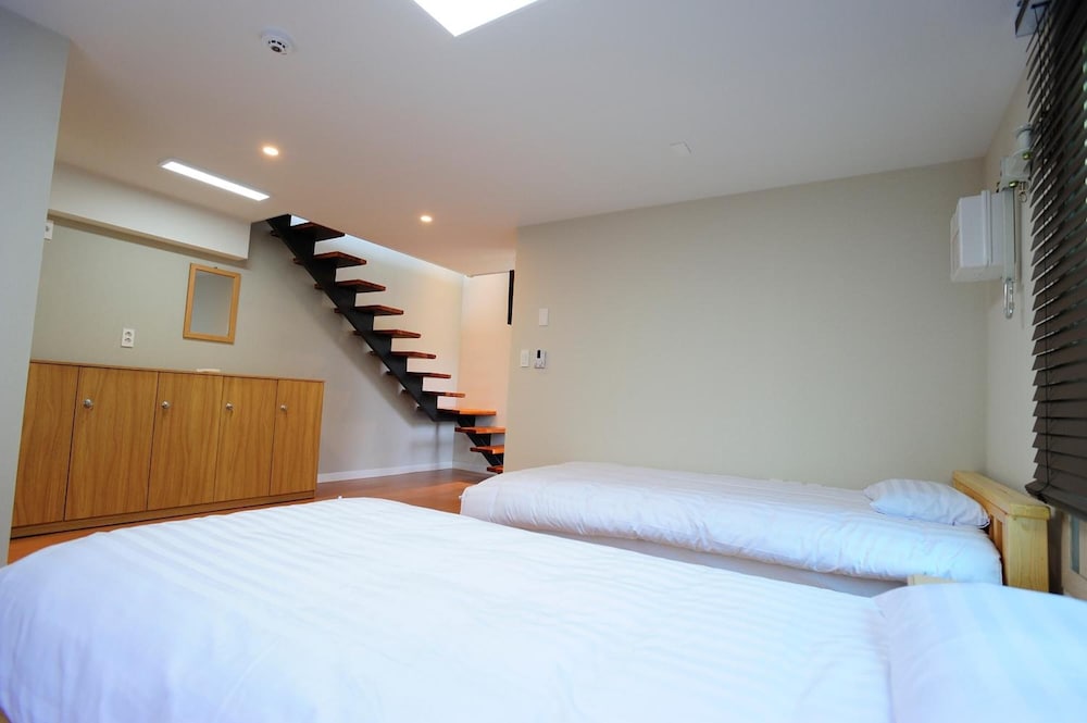 hannah guest house hostel