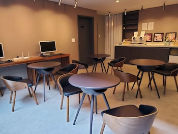 the stone bridge hotel