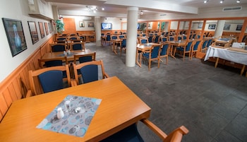 hotel svartisen