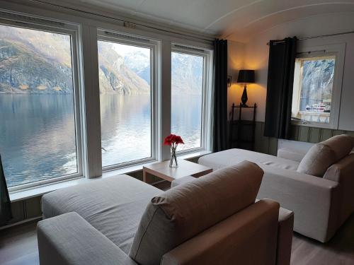 aurland