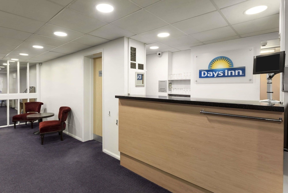 days inn by wyndham bridgend cardiff m4