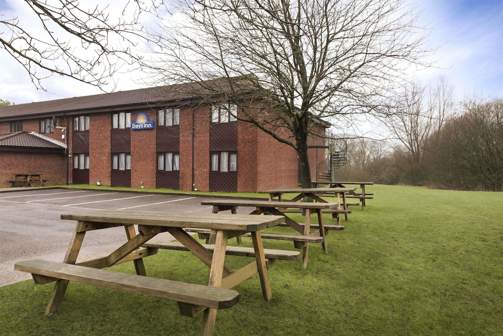 Days Inn By Wyndham Bridgend Cardiff M4,Cardiff>>Bridgend,3 star