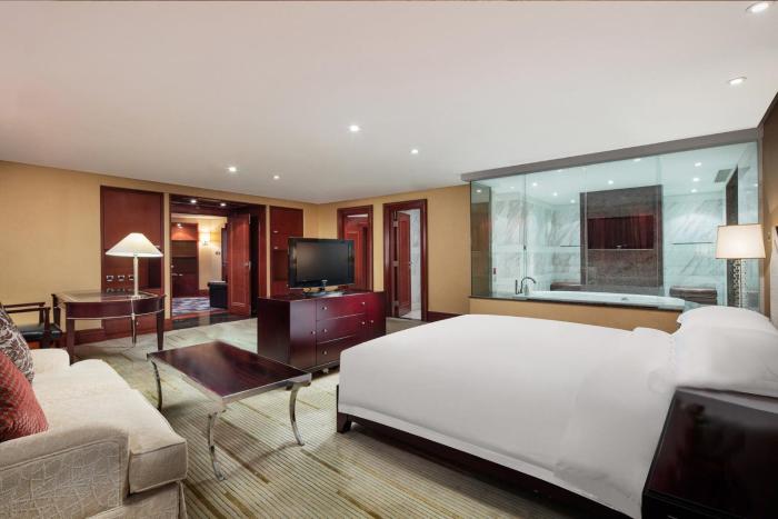 crowne plaza wuxi city center by ihg